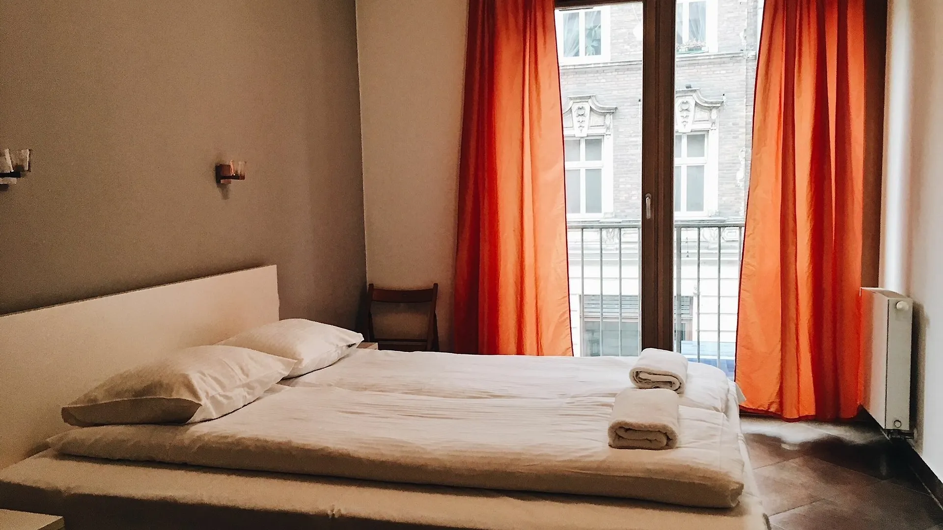 Penguin Rooms - Wawel Castle Krakow 0*,  Poland